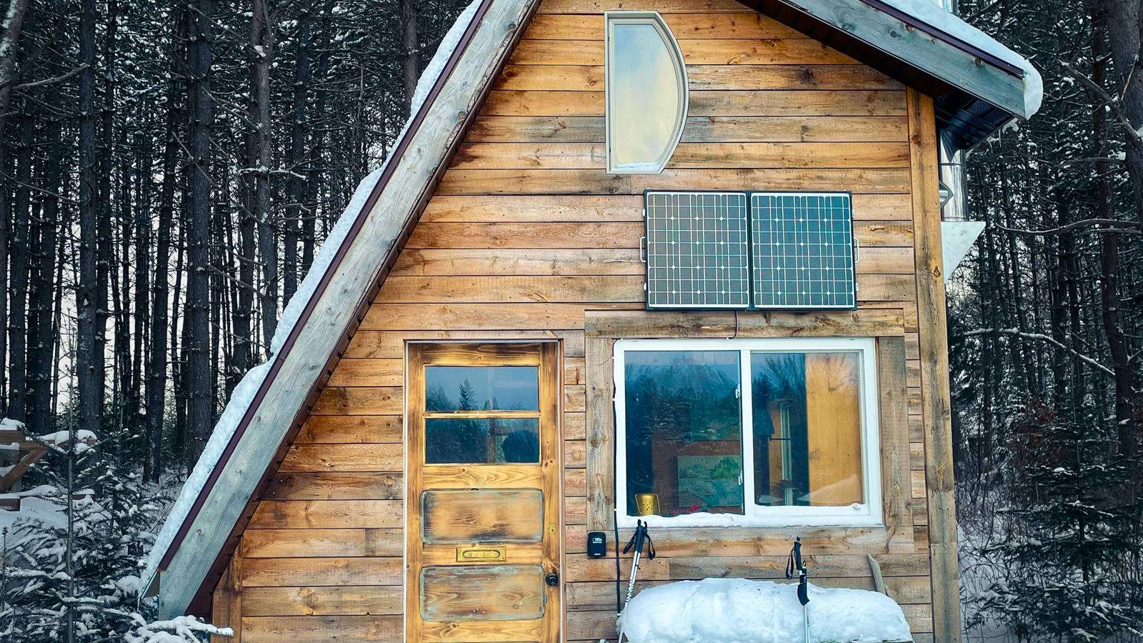Off-grid household setup for blackout and disruption resilience